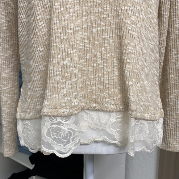 Jessica Simpson Tan Lace Trim Knit Top Size Small - Picture 3 of 7